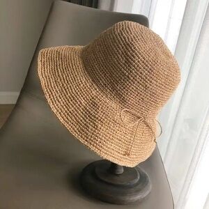 Elegant Tan Women's Straw Hat